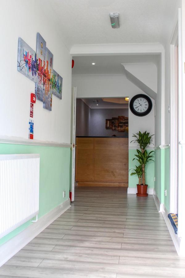 Heathrow Lodge Hillingdon Luaran gambar