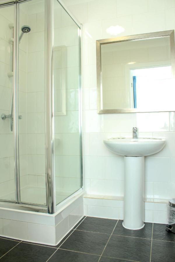 Heathrow Lodge Hillingdon Luaran gambar