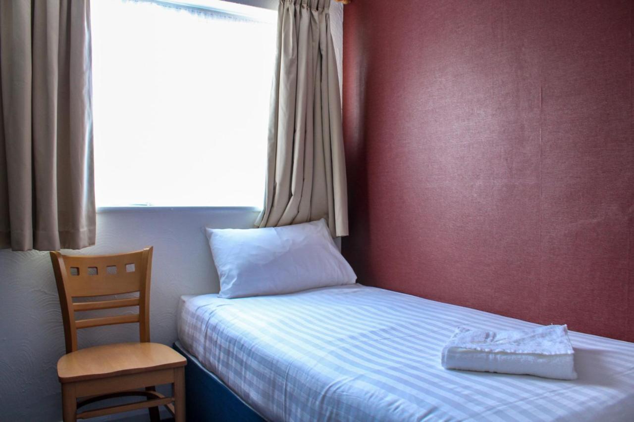 Heathrow Lodge Hillingdon Luaran gambar