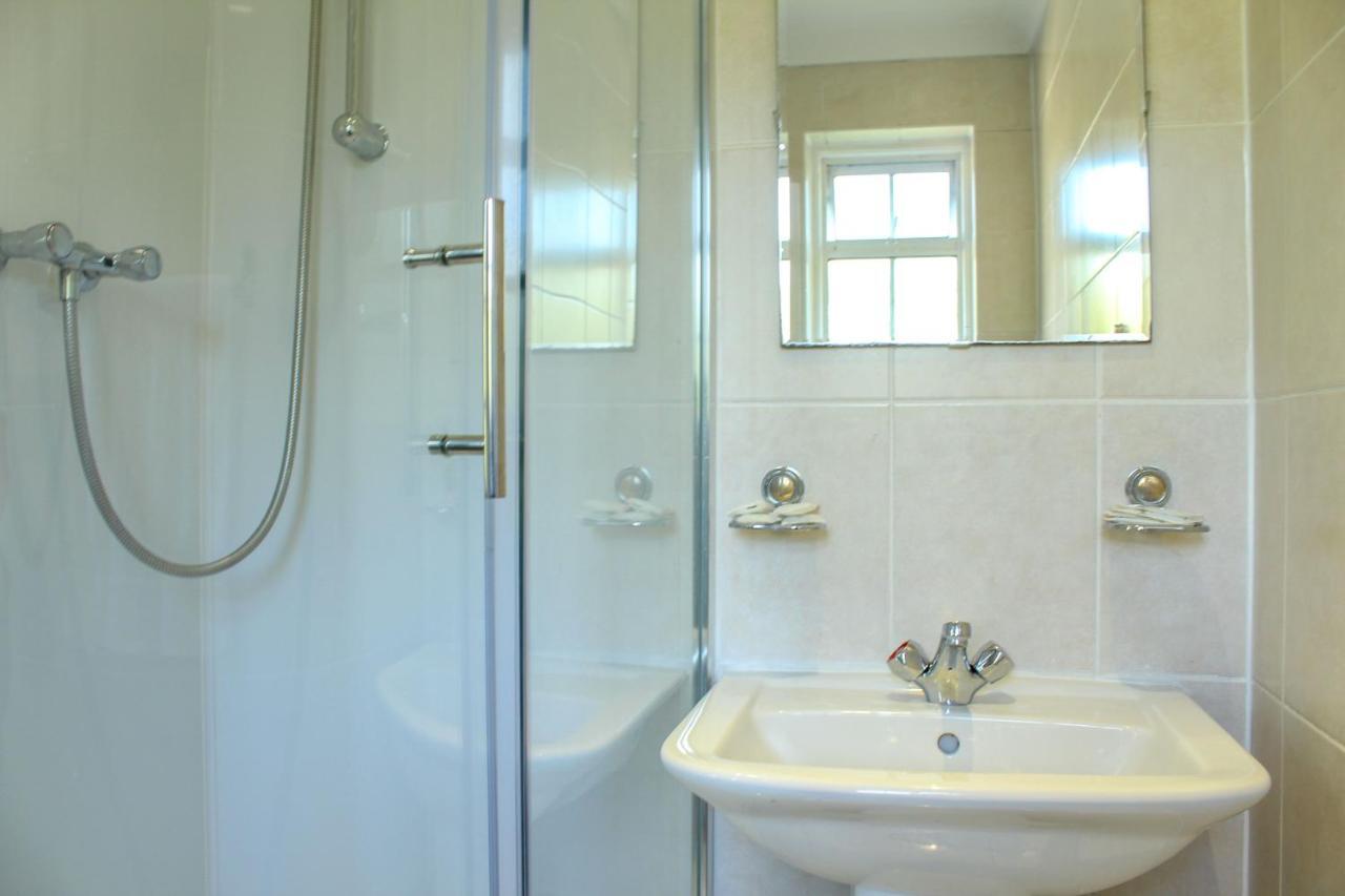 Heathrow Lodge Hillingdon Luaran gambar